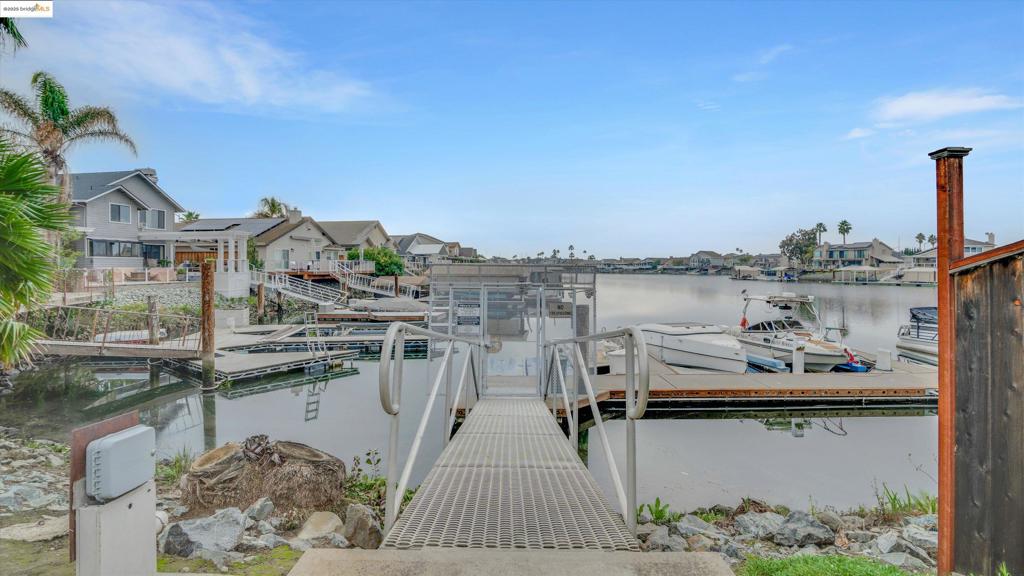 CYPRESS LANDING - Residential