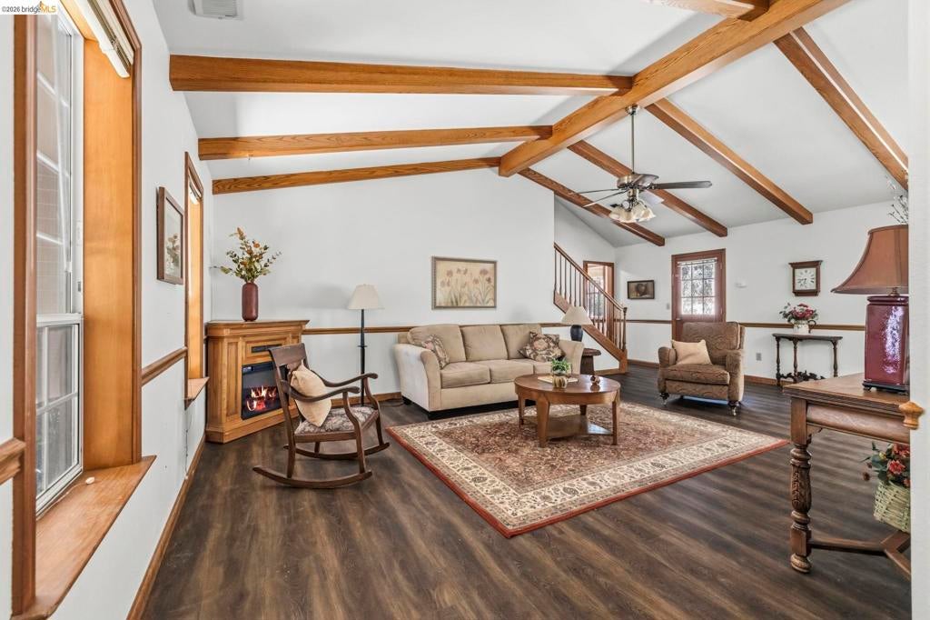 21440 N Tuolumne Rd