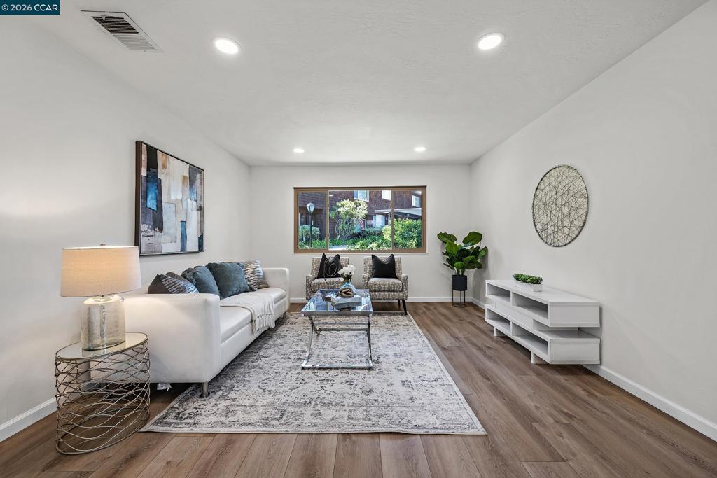 4127 Ravenwood Pl