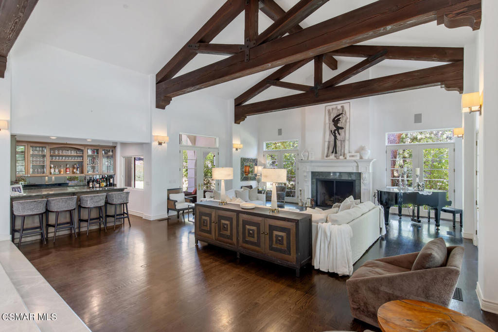 Old Agoura - 850 - 850 - Residential