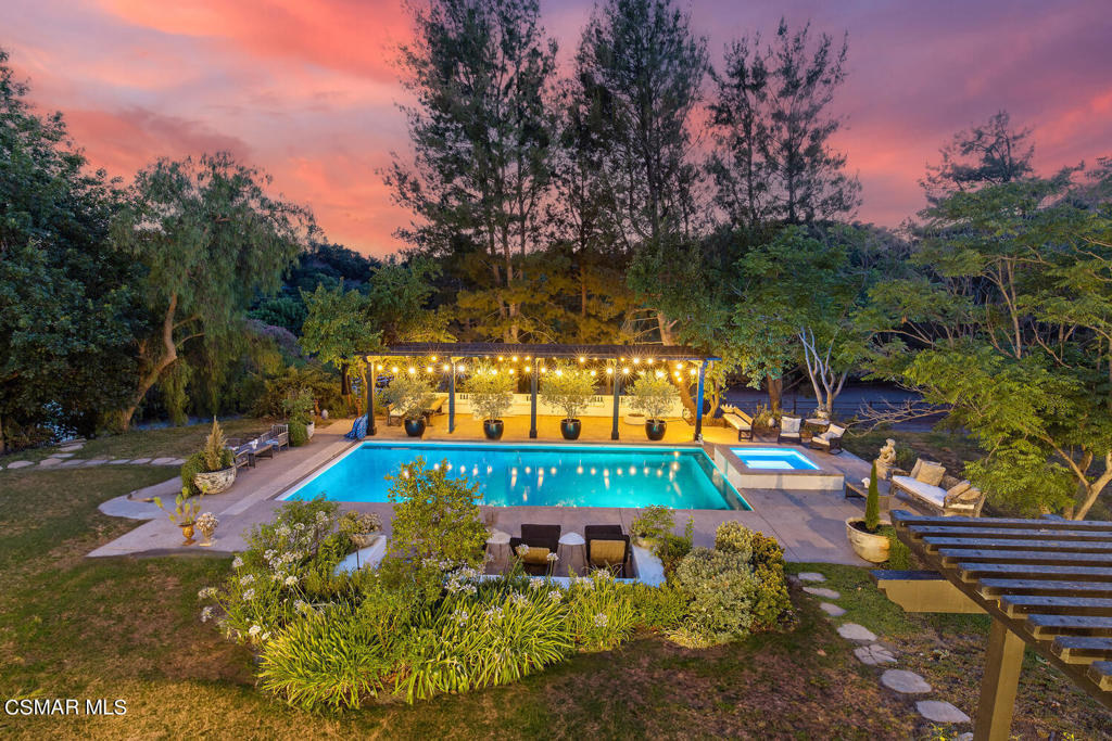 Old Agoura - 850 - 850 - Residential