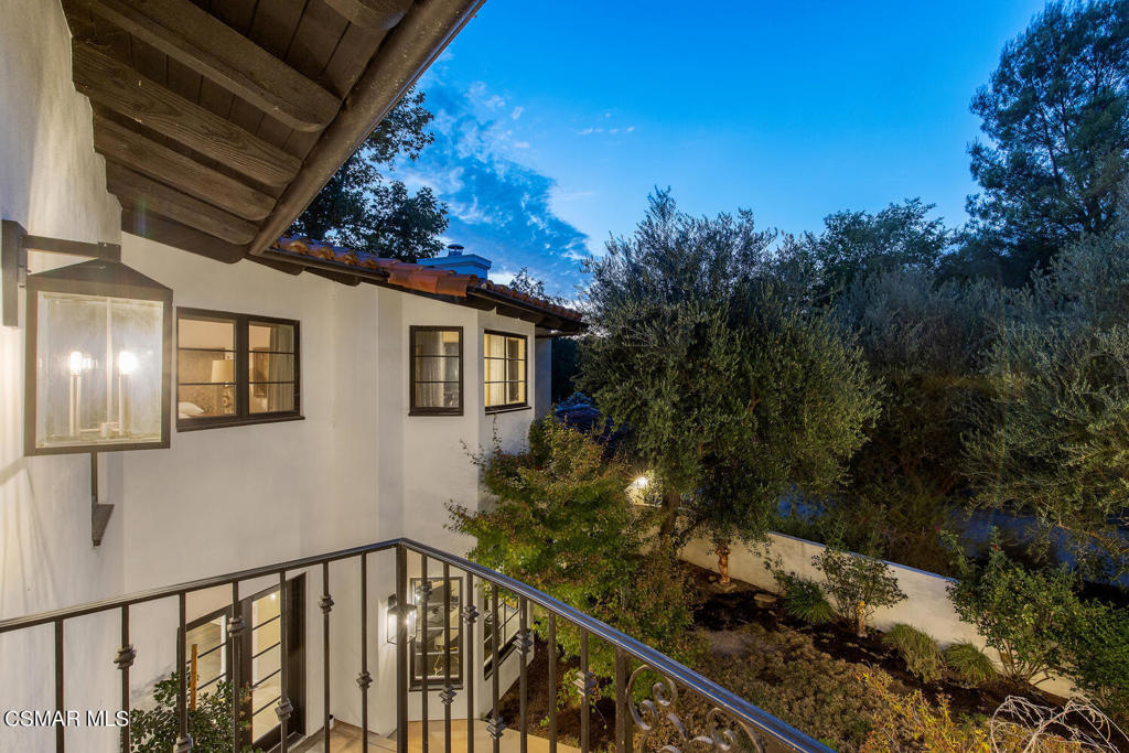Old Agoura - 850 - 850 - Residential