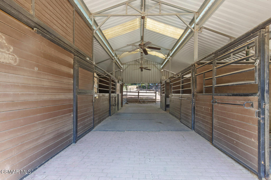 Old Agoura - 850 - 850 - Residential