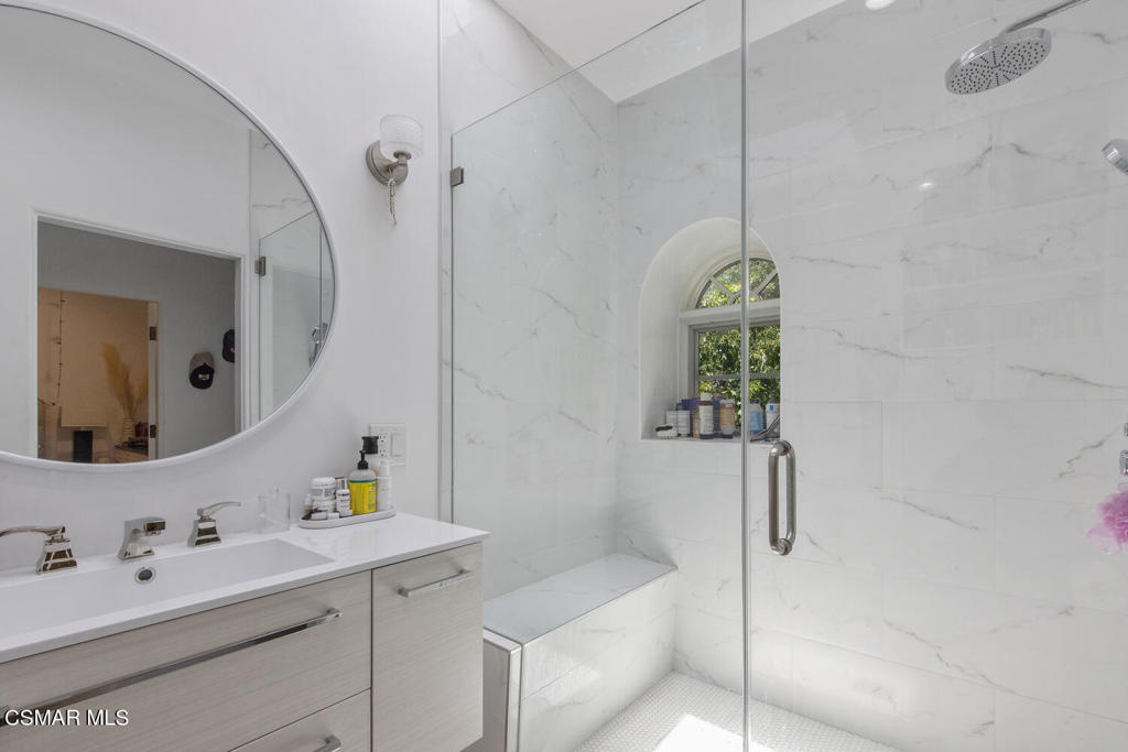 Old Agoura - 850 - 850 - Residential