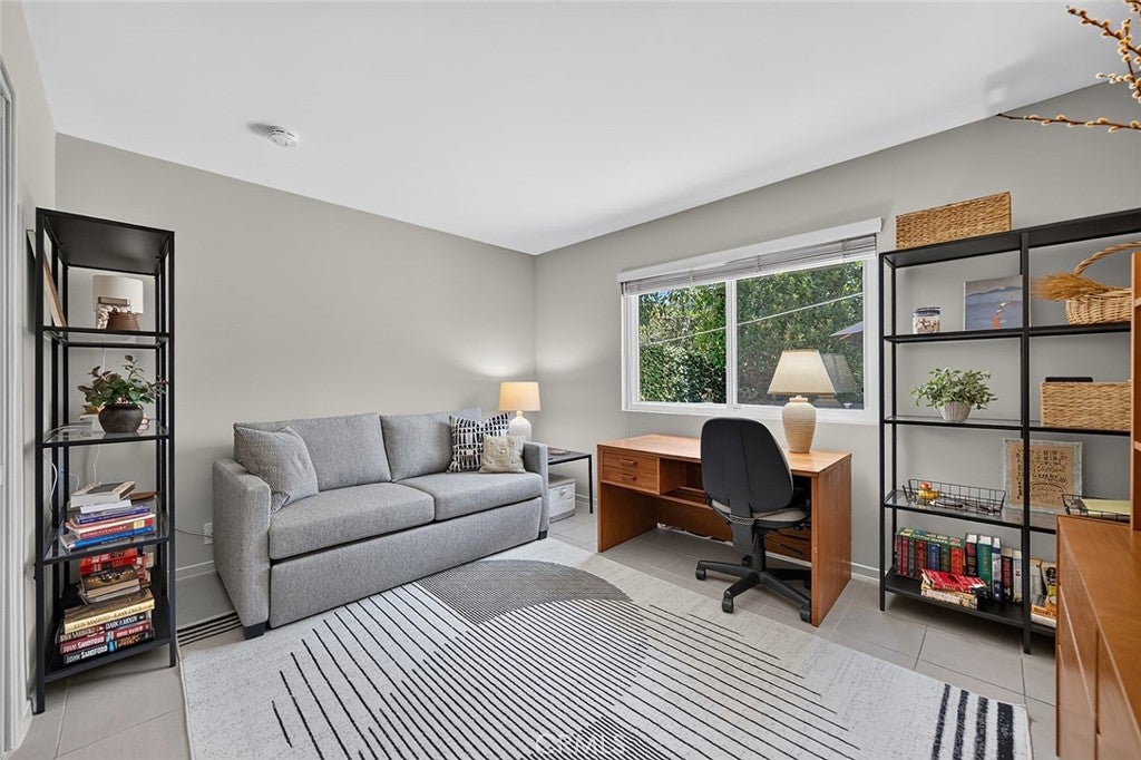 10072 Birchwood, Huntington Beach CA 92646 - Photo 18