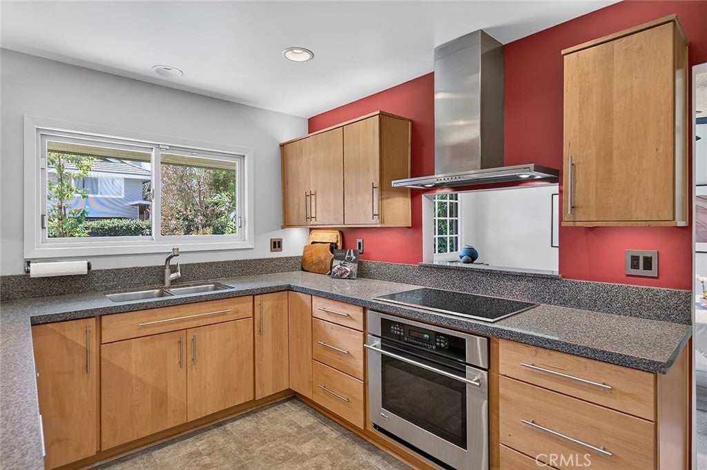 10072 Birchwood, Huntington Beach CA 92646 - Photo 13