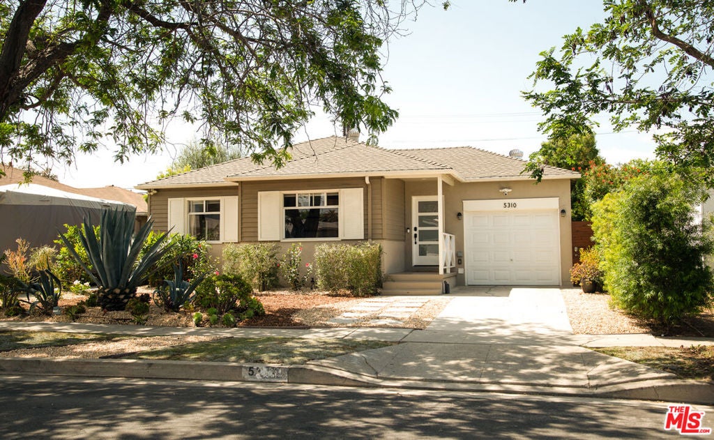 5310 W 82nd Street, Los Angeles CA 90045