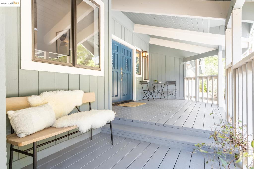 Properties 2 7383 Saroni Dr
