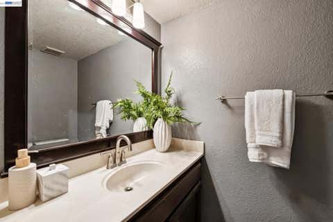 Tiny photo for 7482 Oxford Circle CIR, Dublin, CA 94568 (MLS # 41142207)