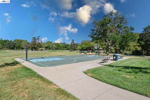 Tiny photo for 7482 Oxford Circle CIR, Dublin, CA 94568 (MLS # 41142207)