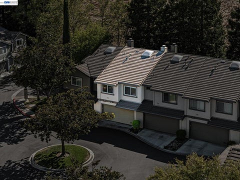 Tiny photo for 7482 Oxford Circle CIR, Dublin, CA 94568 (MLS # 41142207)