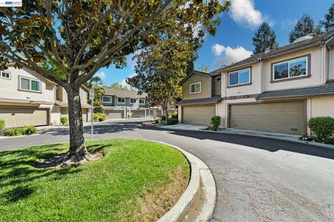 Tiny photo for 7482 Oxford Circle CIR, Dublin, CA 94568 (MLS # 41142207)
