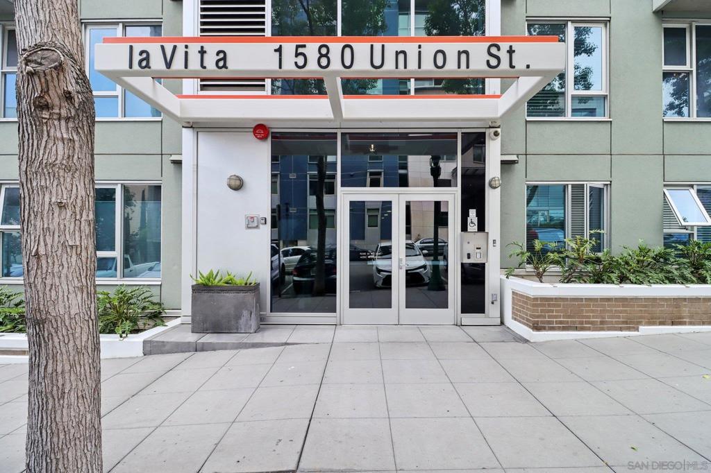 1580 Union St 205