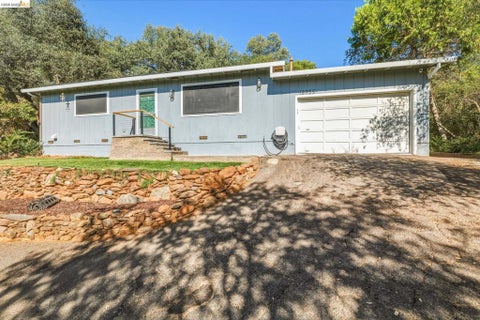 Photo of 18955 North Dr DR, Jamestown, CA 95327 (MLS # 41146313)