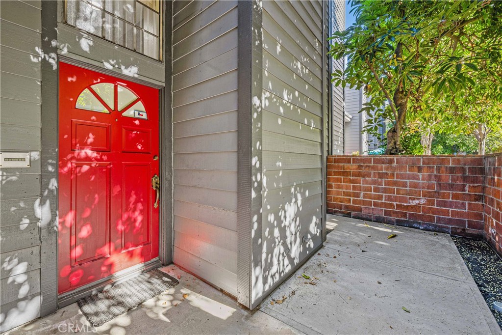 Properties 2 5707 Topanga Canyon Boulevard 5