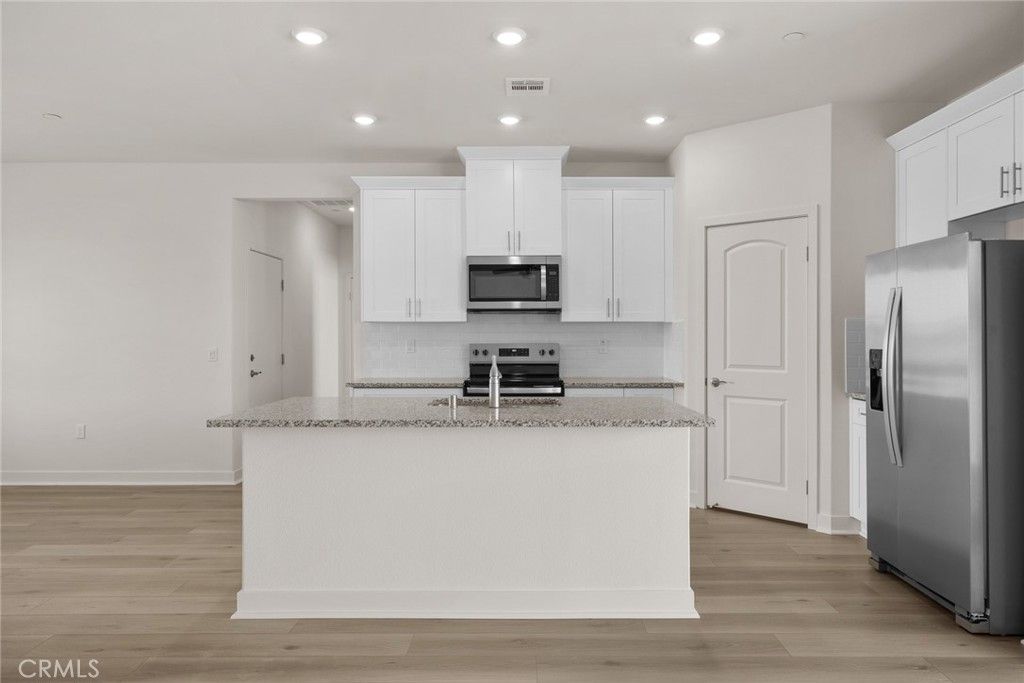 Photo of 14811 Indigo, Apple Valley, CA 92307 (MLS # SW25255596)