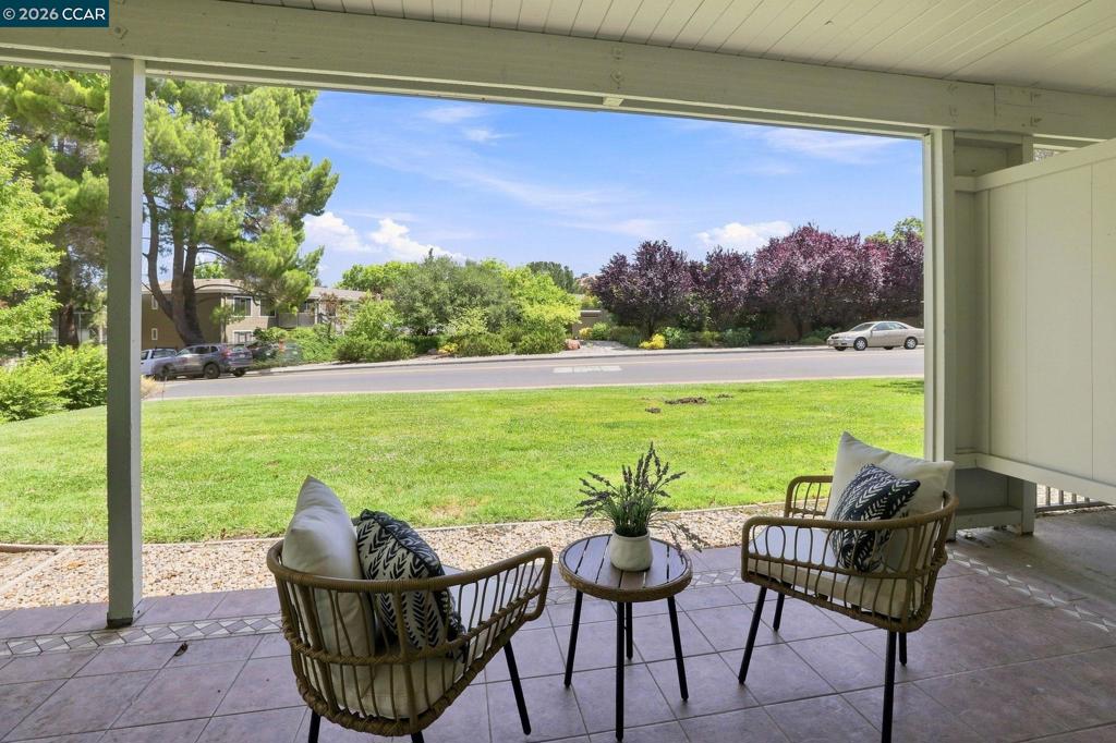 1100 Singingwood Ct. CT 2, Walnut Creek CA 94595