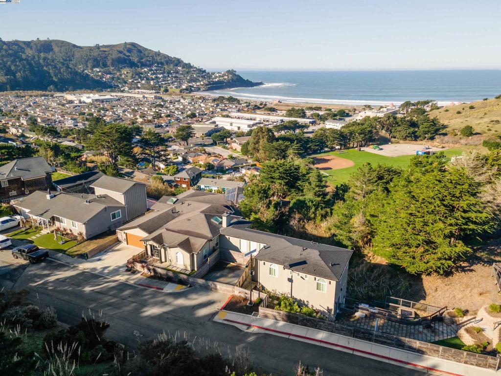 674 Corona Dr