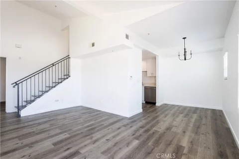 MLS: OC26191833