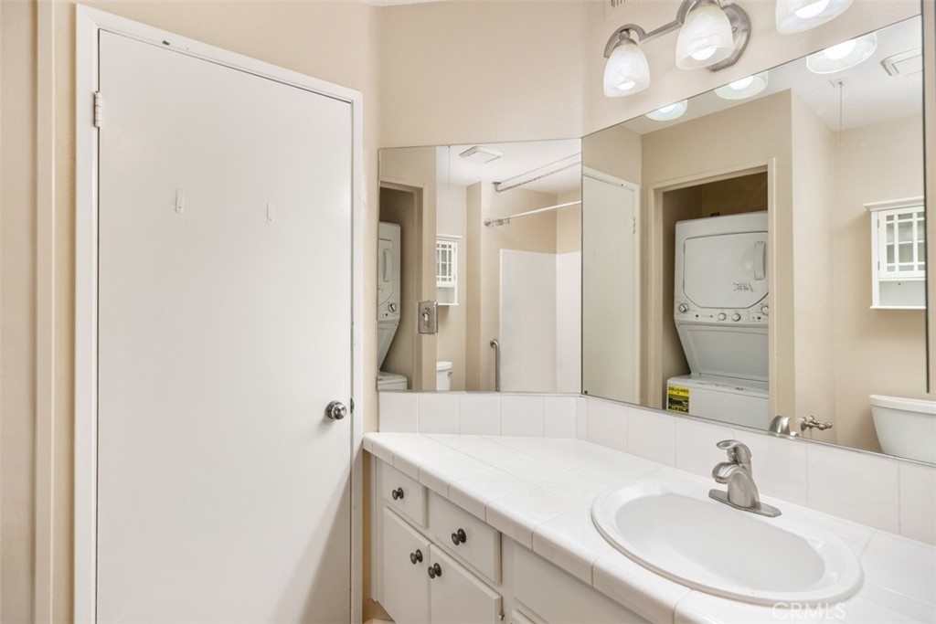 Vista Pacifica (VP) - Residential