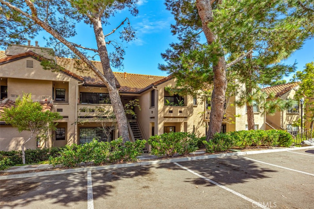 Vista Pacifica (VP) - Residential