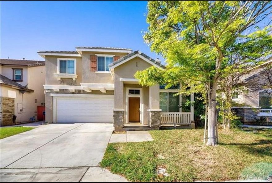 Great location! Perfect for first time buyers to start off in a beautiful neighborhood. Come view before it's too late!



More pictures to come!