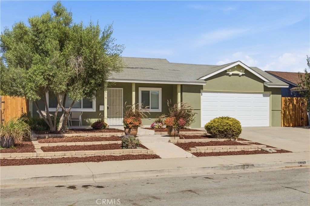 515 E Williams