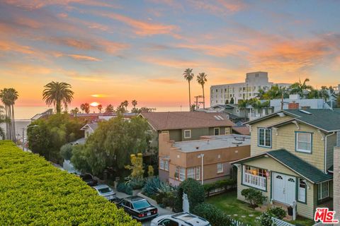 Photo of 41 Vicente Terrace, Santa Monica, CA 90401 (MLS # 26670407)