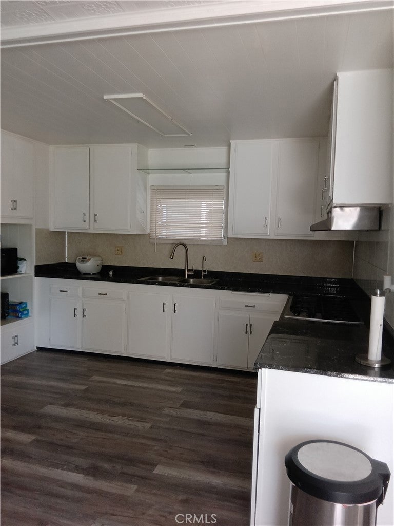 5772 Garden Grove Boulevard 222