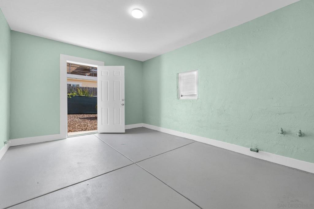 La Mesa - Residential Income