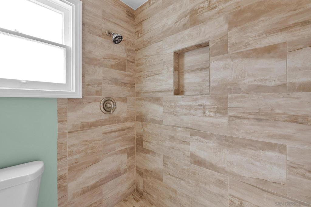 La Mesa - Residential Income