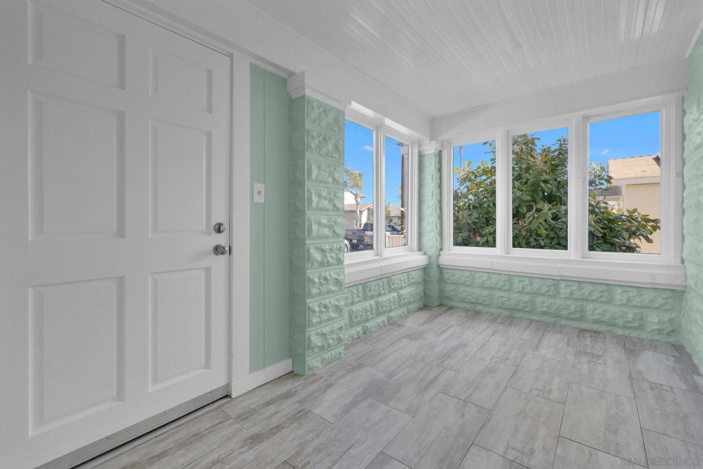 La Mesa - Residential Income