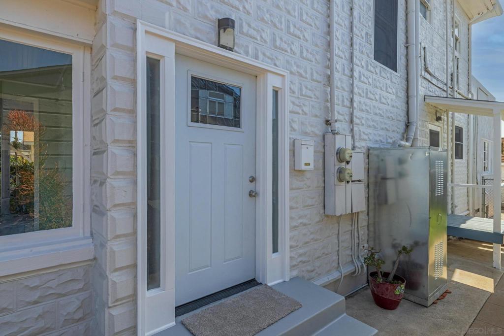 La Mesa - Residential Income