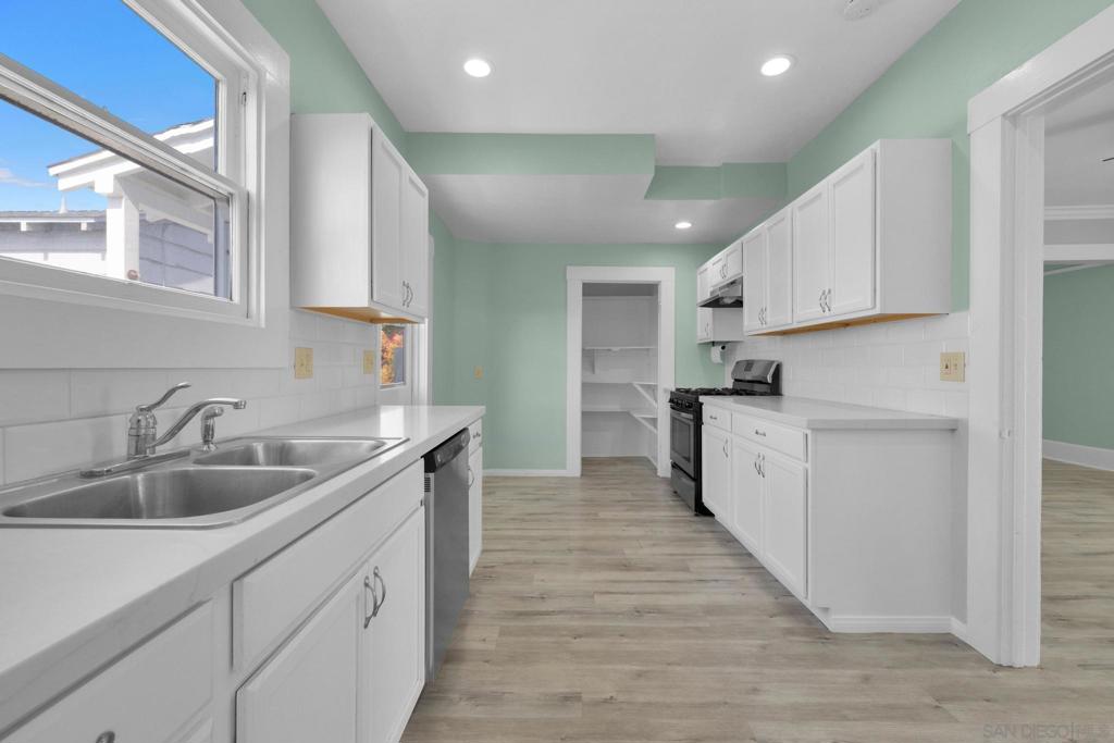 La Mesa - Residential Income