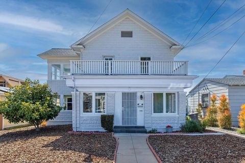 4874 4876 Palm Ave La Mesa CA 91942