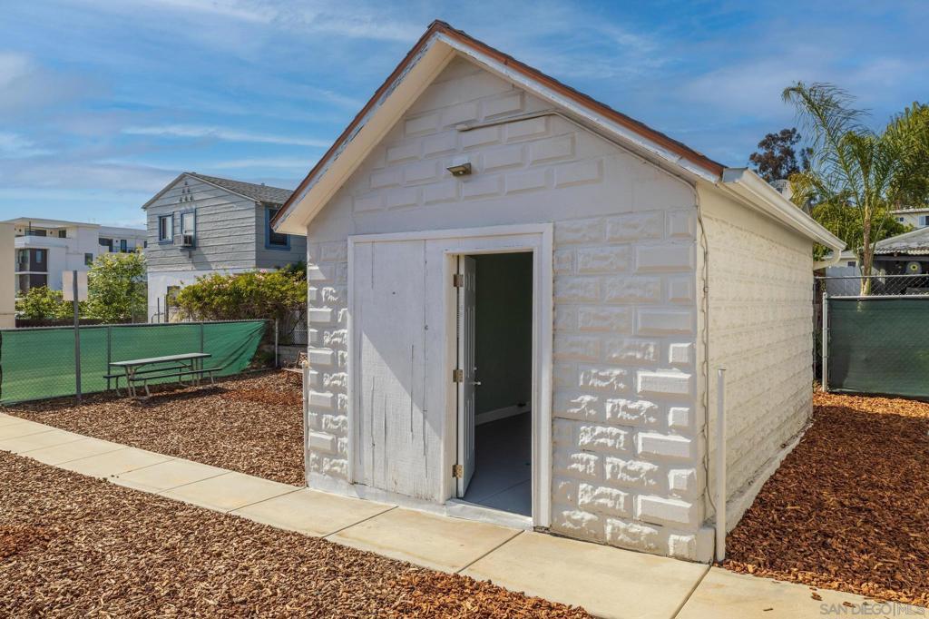 La Mesa - Residential Income