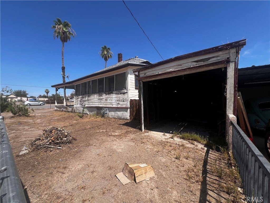 421 Palm Way