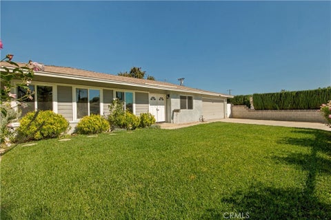 Photo of 19247 Napa ST, Northridge, CA 91324 (MLS # SR26232323)