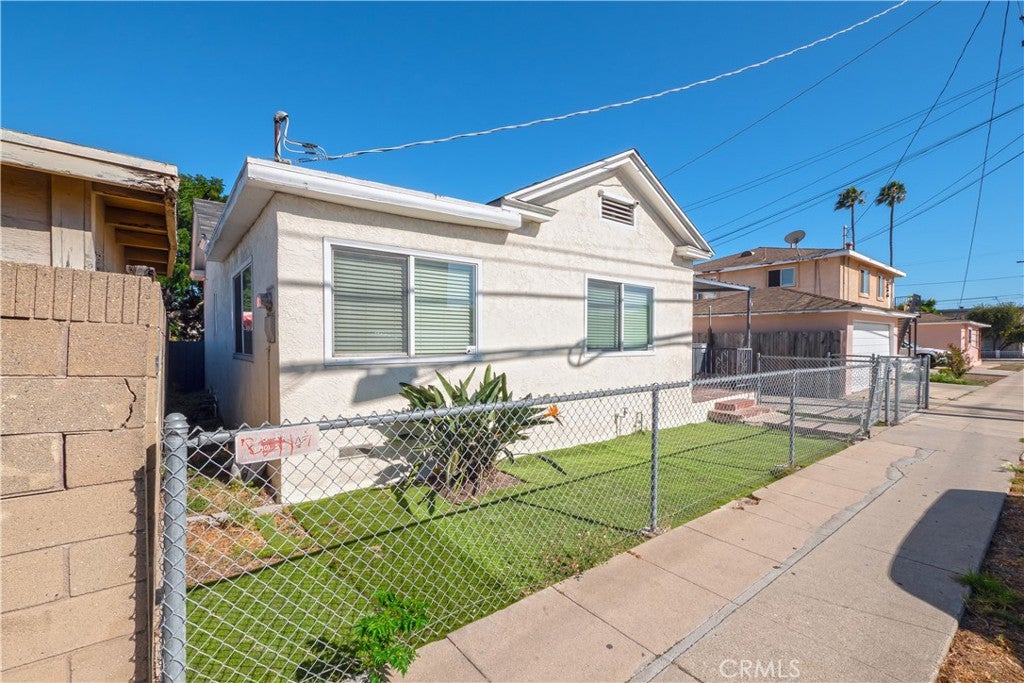1316 S Grand