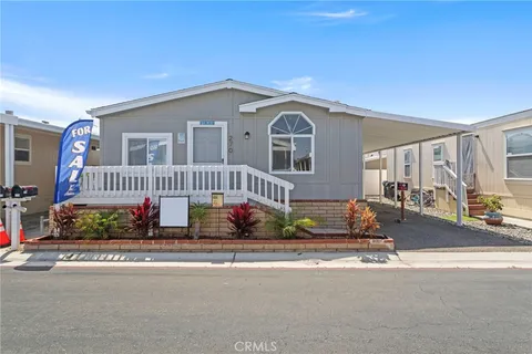 21851 Newland Street Unit 270, Huntington Beach, CA 92646 - MLS#: OC25142661