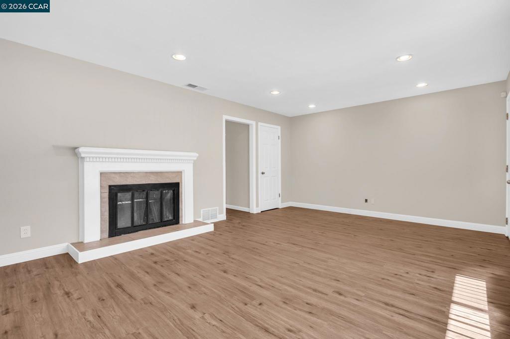 3411 Clayburn Rd