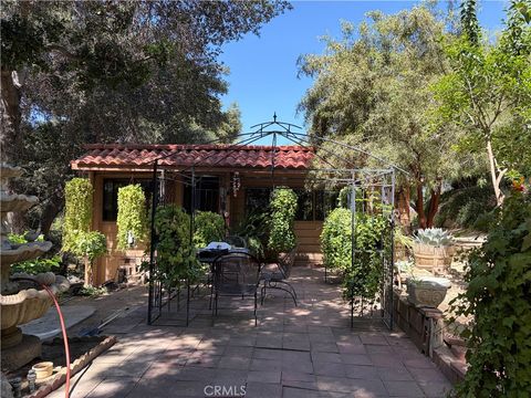 Photo of 42185 Oak Canyon, Hemet, CA 92544 (MLS # SW26088687)