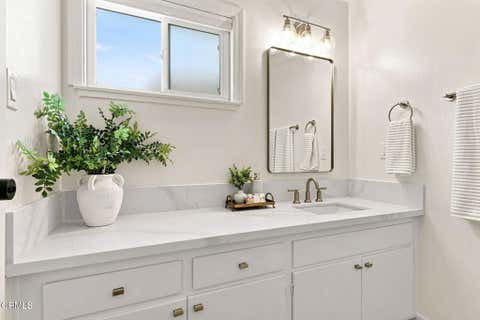 Tiny photo for 244 MacKay Avenue, Ventura, CA 93004 (MLS # V1-38185)