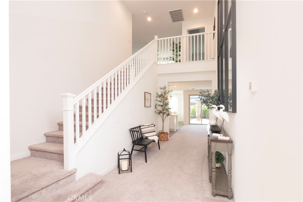 Properties 1 748 Torrey Court