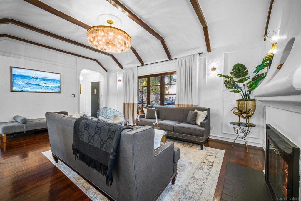 Coronado Village - Residential Lease