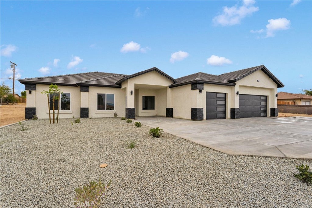 15561 Apple Valley Road