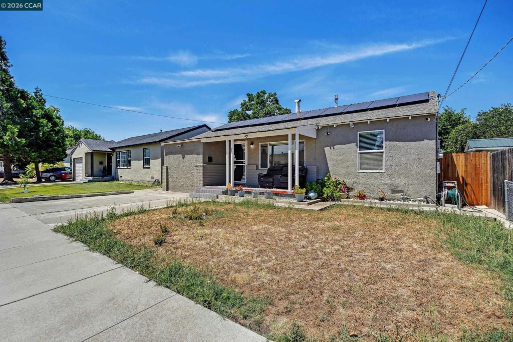 7 Lawrence Ave