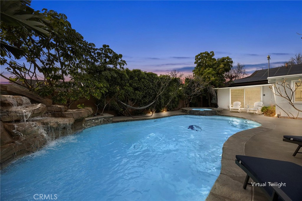 634 East Adams Avenue