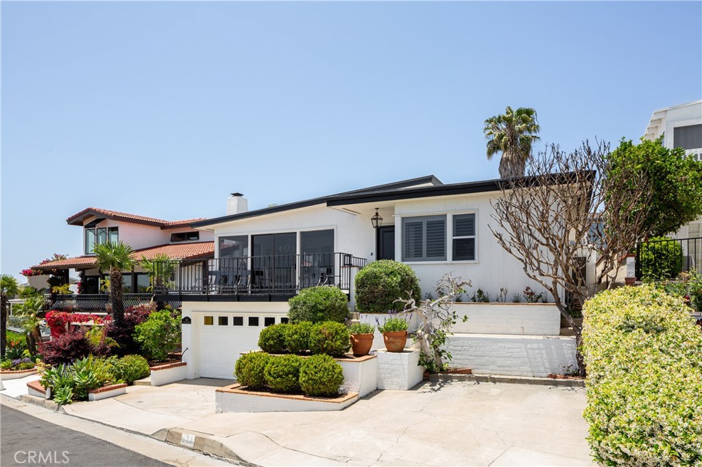 231 Santa Ana Avenue