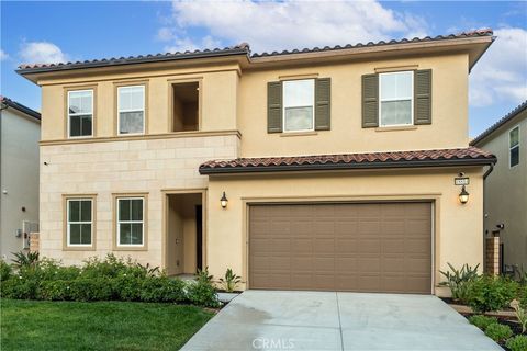 Photo of 18814 Annmae Place, Saugus, CA 91350 (MLS # SR25120639)